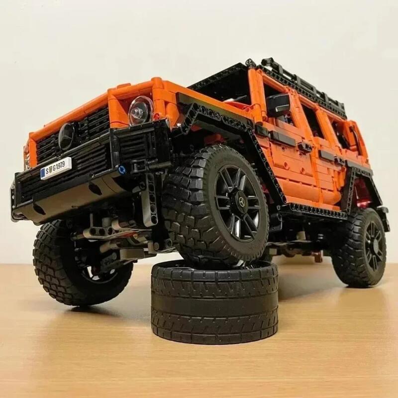 Orange off-road vehicle G500 i - đánh giá và giá Wedding Yes